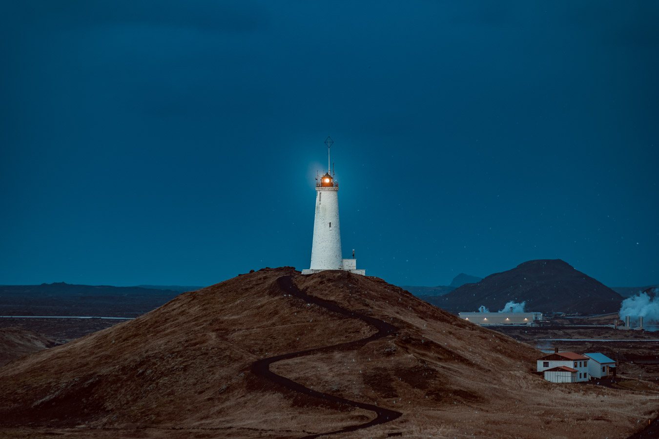 Маяк на полуострове Reykjanes, 2020 г.