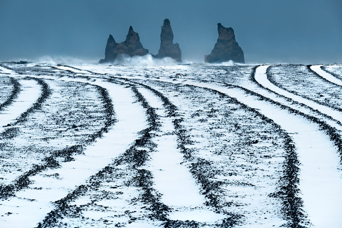 "Пальцы тролля" - скалы Reynisdrangar около Vik, 2020 г.